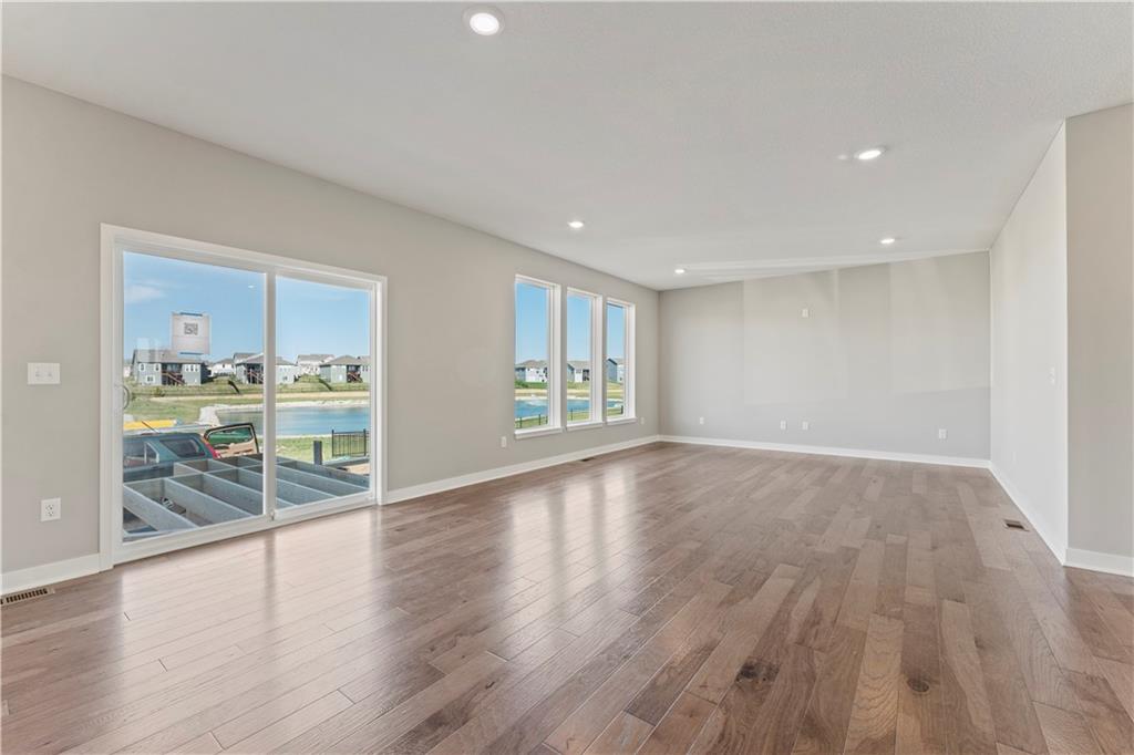 10604 N Jefferson Street Property Photo 15