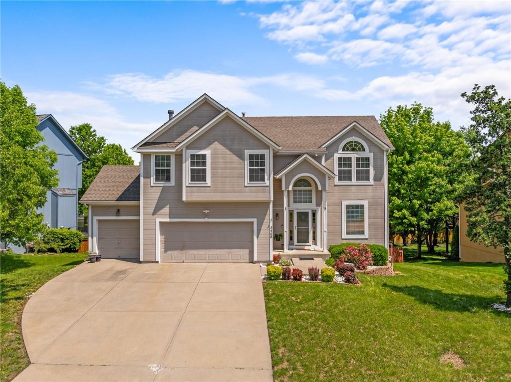 5405 Lakecrest Drive Property Photo