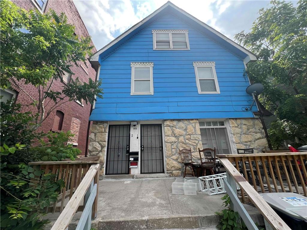 915 Benton Boulevard Property Photo