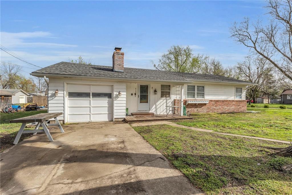 615 E Grant Street Property Photo