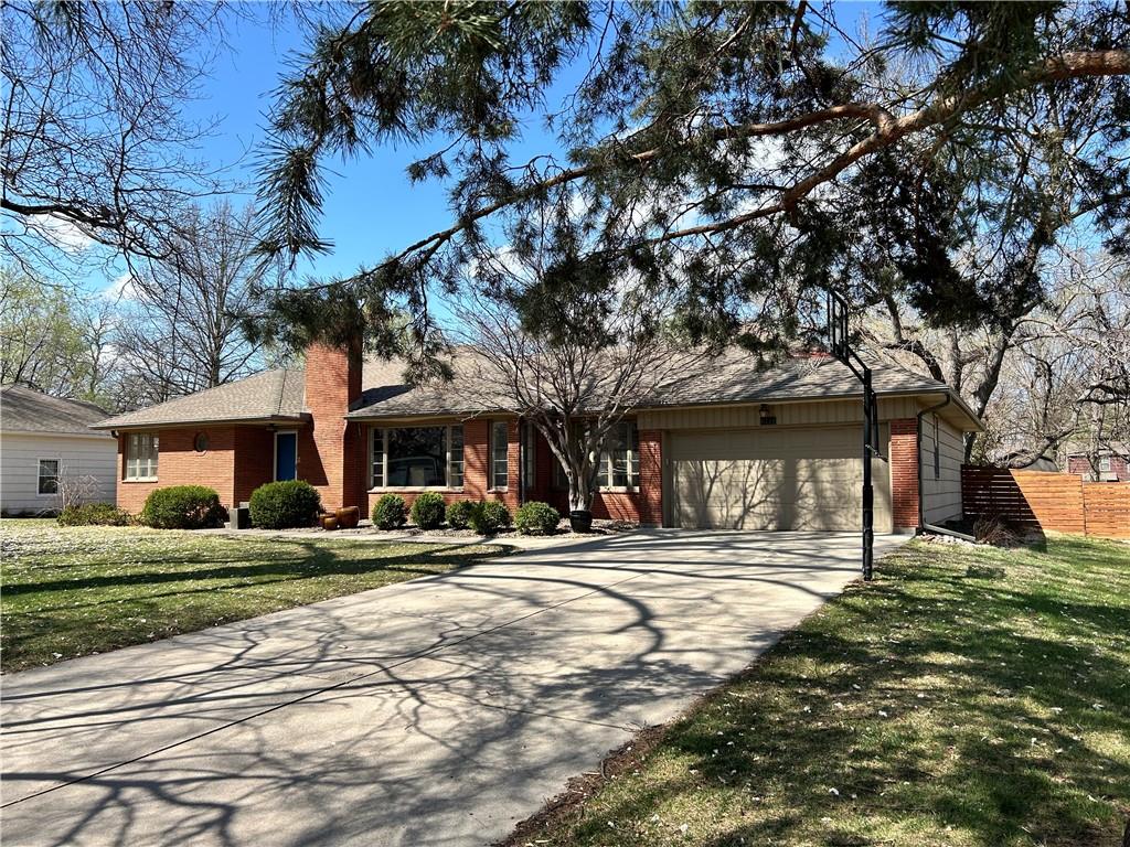6308 W 66th Street Property Photo