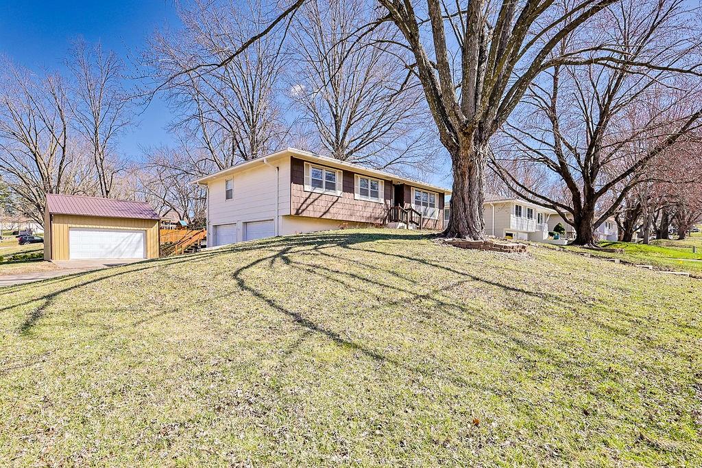 2717 Ajax Road Property Photo