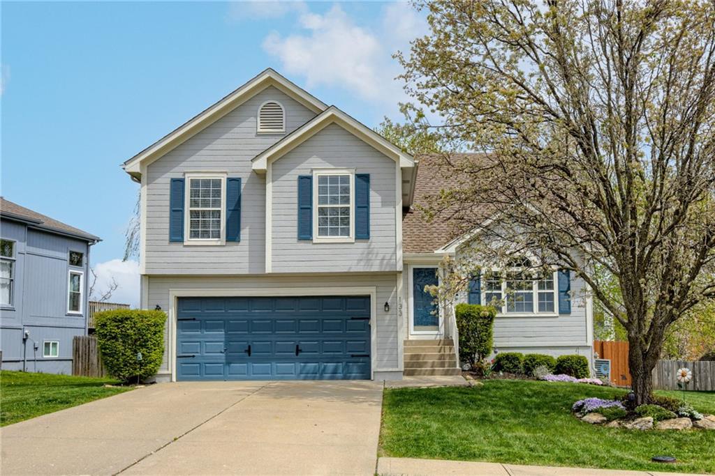 Eagle Glen Real Estate Listings Main Image
