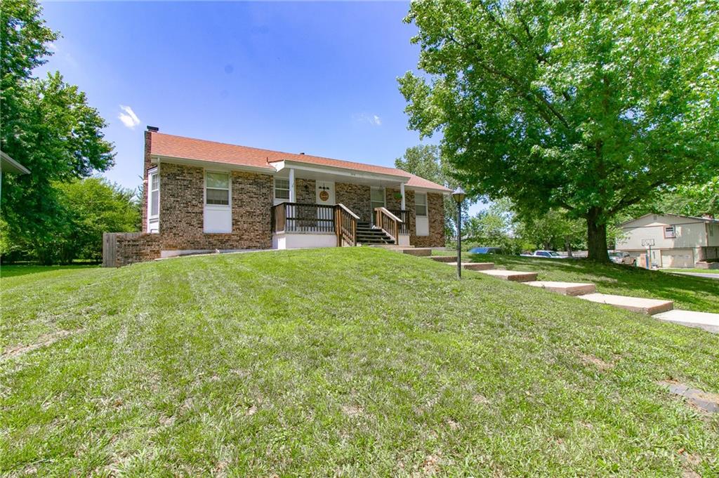 308 Acorn Place Property Photo 1