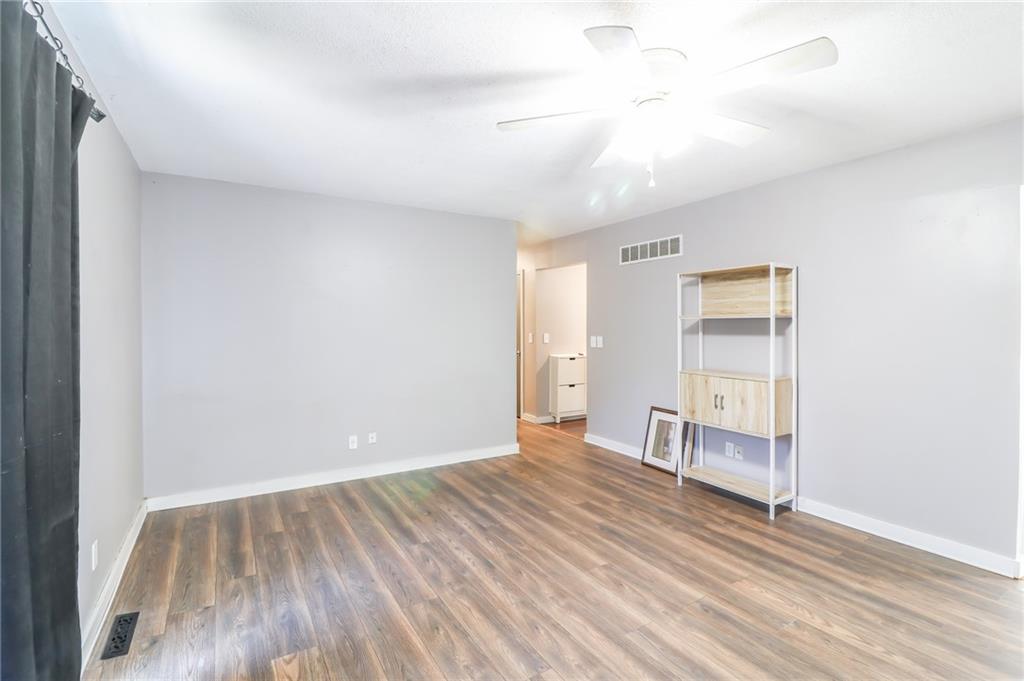 308 Acorn Place Property Photo 7