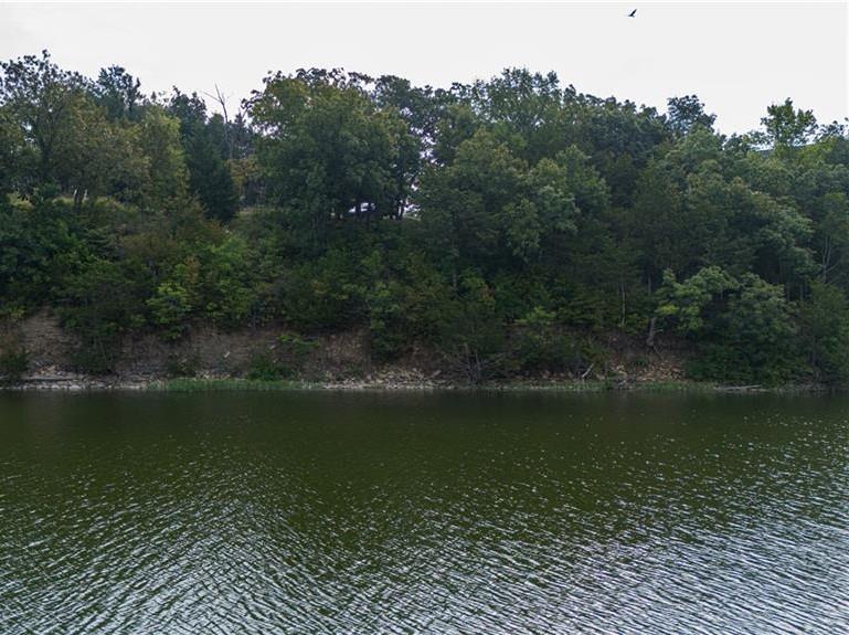 13 E Lakeview Road Property Photo