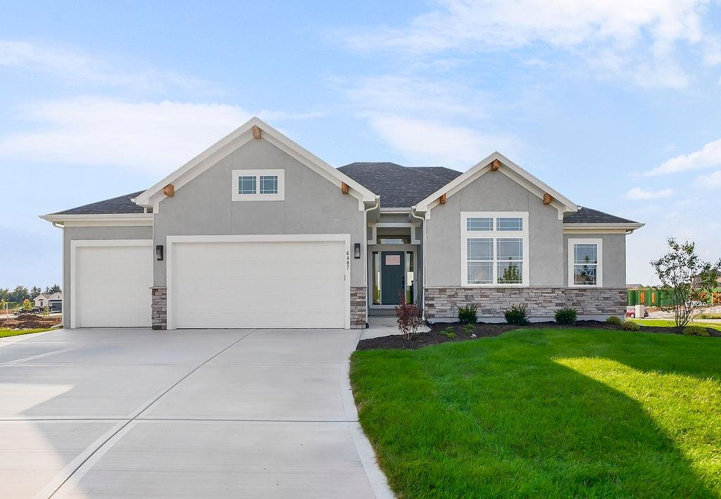 16487 W 166th Place Property Photo 1