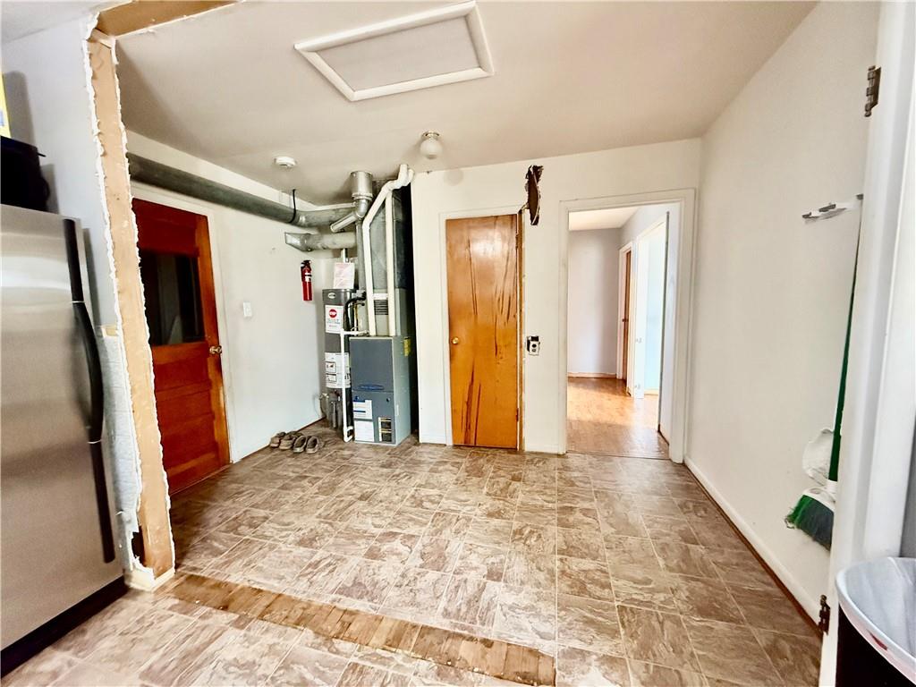 611 E Elm Street Property Photo 10