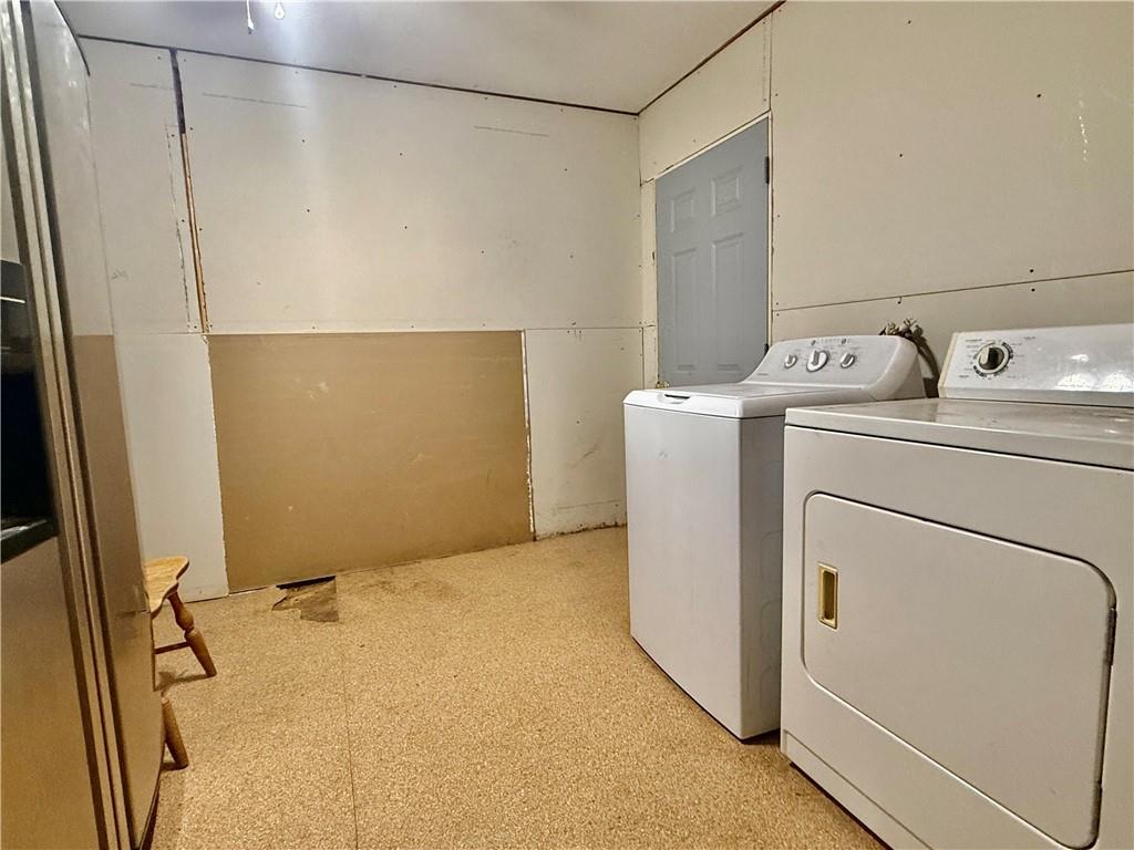 611 E Elm Street Property Photo 16