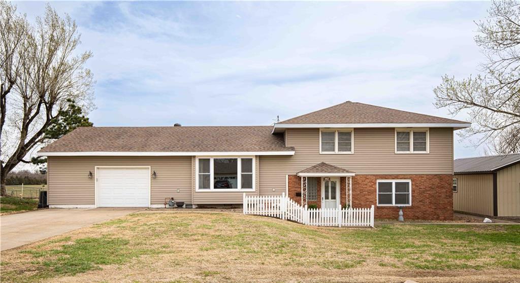 102 Archer Road Property Photo