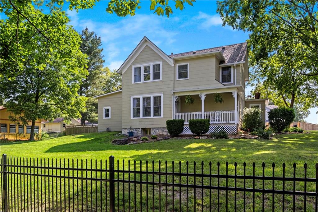 756 Ohio Street Property Photo