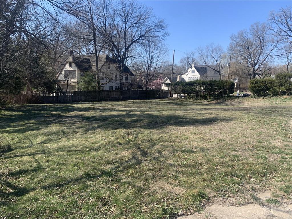 5700 State Line Road Property Photo