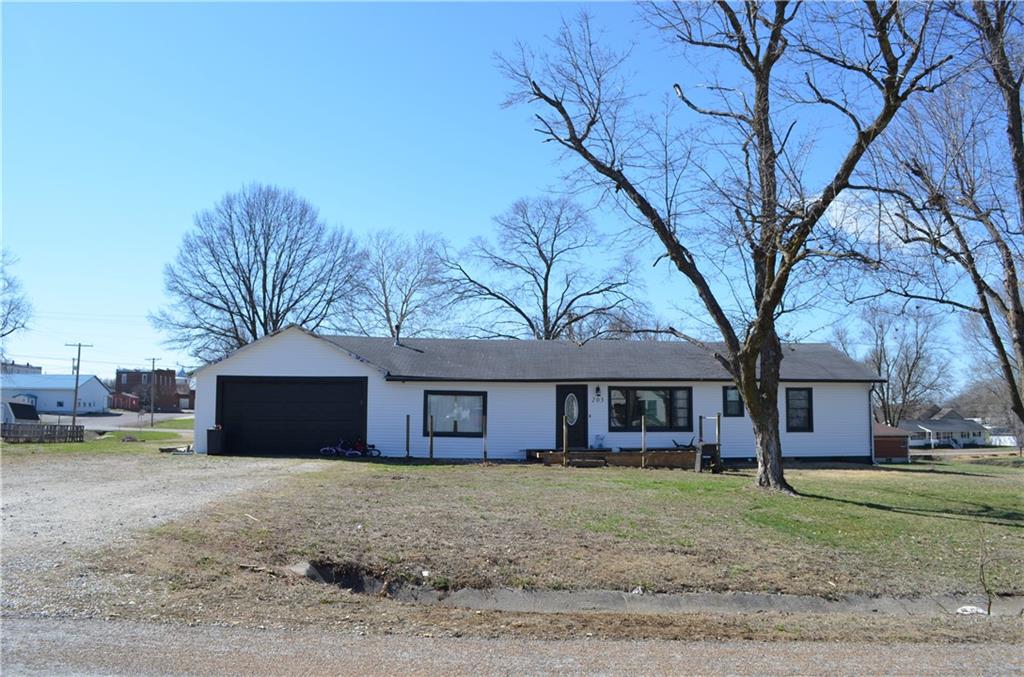 Cole Camp Real Estate Listings Main Image