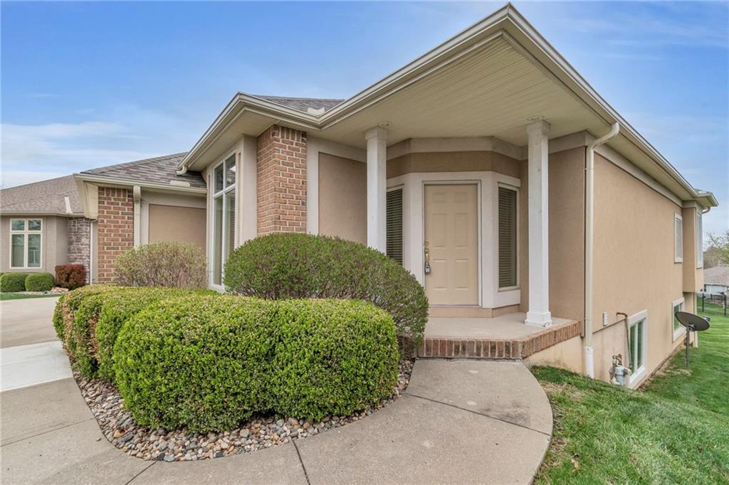 1933 N Carter Court Property Photo