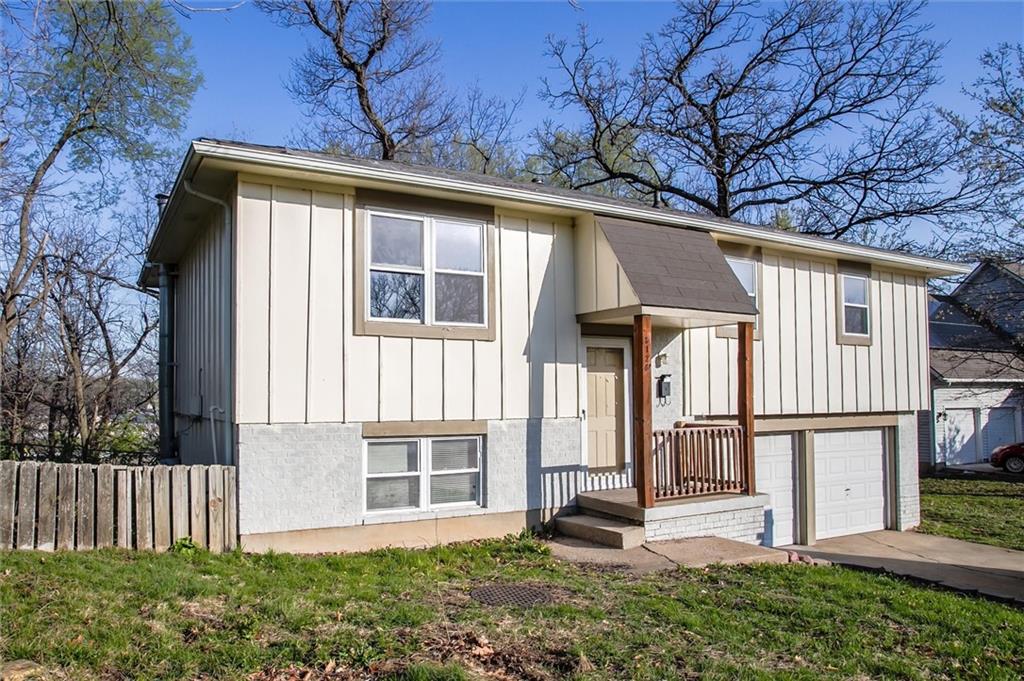 5120 Goodman Lane Property Photo