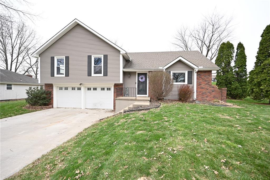 406 Woodcrest Drive Property Photo