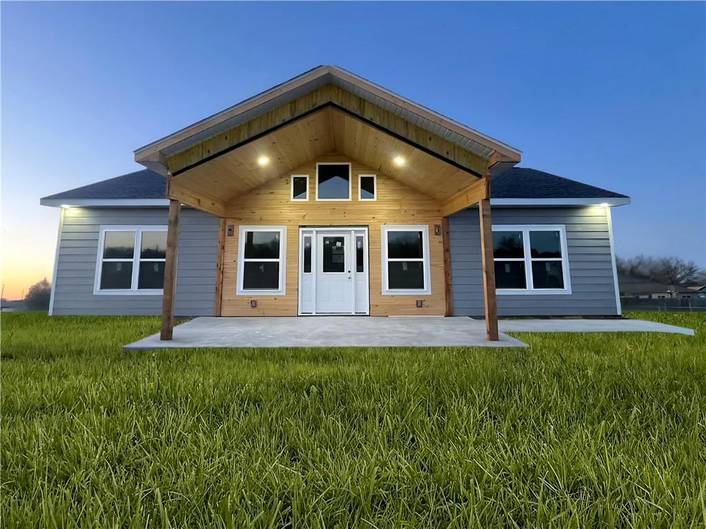906 Park Street Property Photo 1