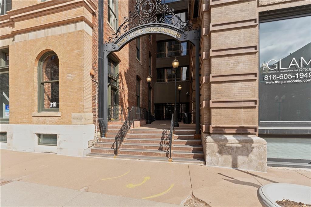 308 W 8th Street Property Photo