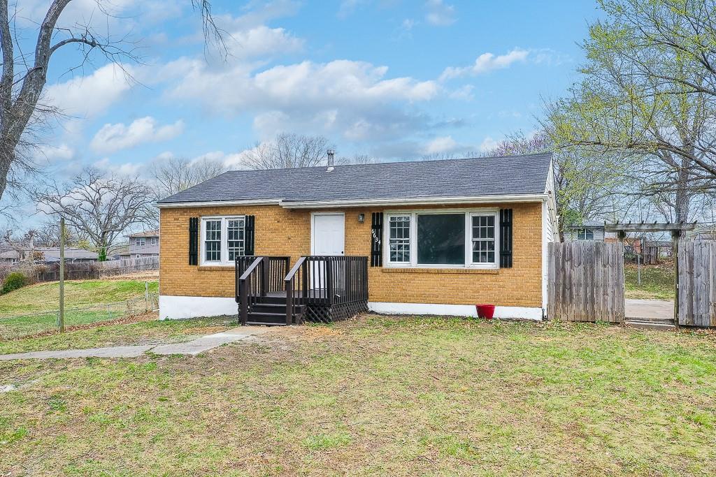 6634 Nogard Avenue Property Photo