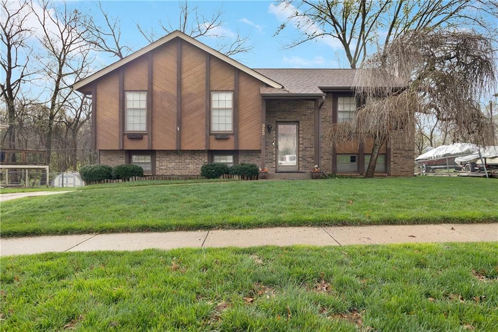 325 S Shrank Avenue Property Photo