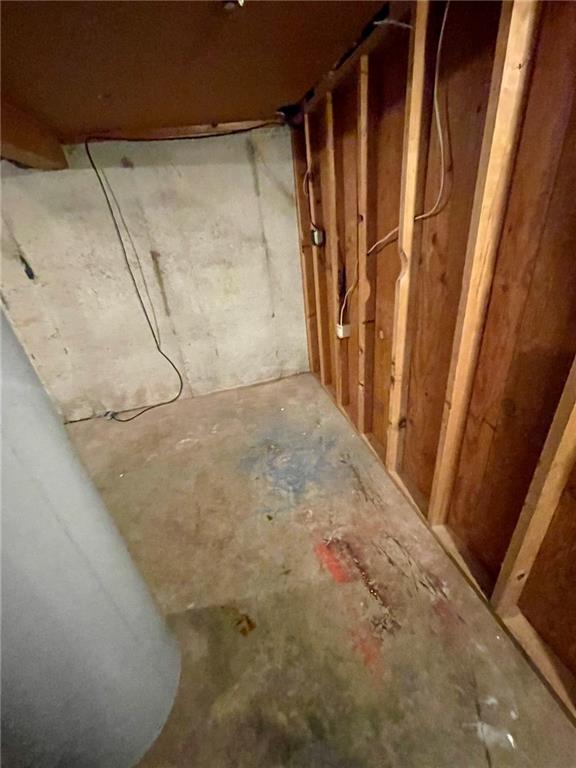 112 W Russell Avenue Property Photo 22