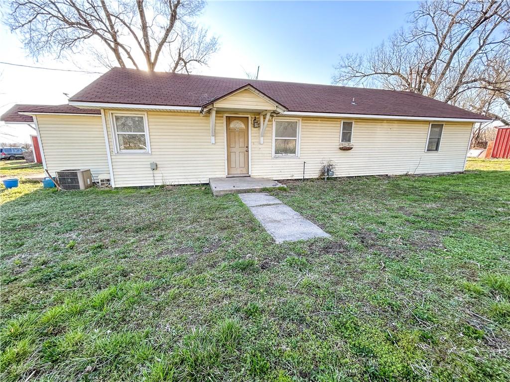 Blue Mound Real Estate Listings Main Image