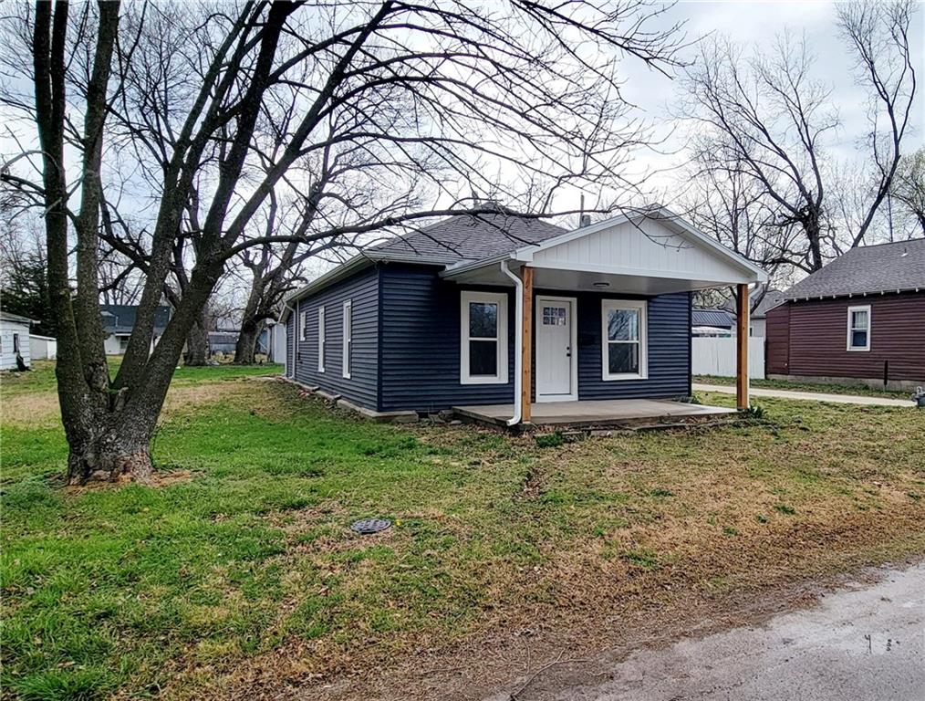 615 N Oak Street Property Photo