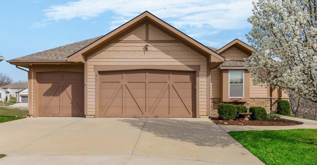 4925 Nw Ridgewood Court Property Photo