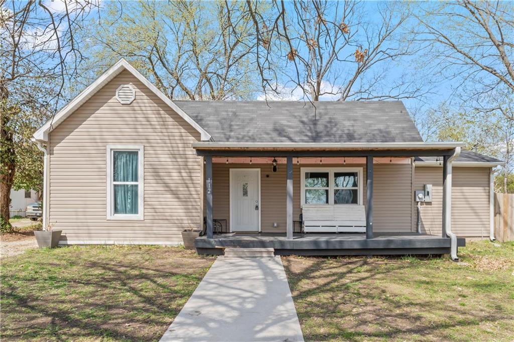112 E Pacific Avenue Property Photo