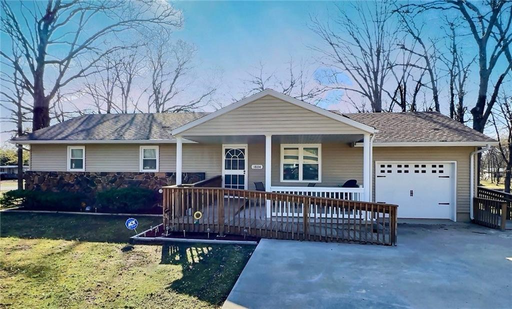 1804 S Phillips Street Property Photo 1