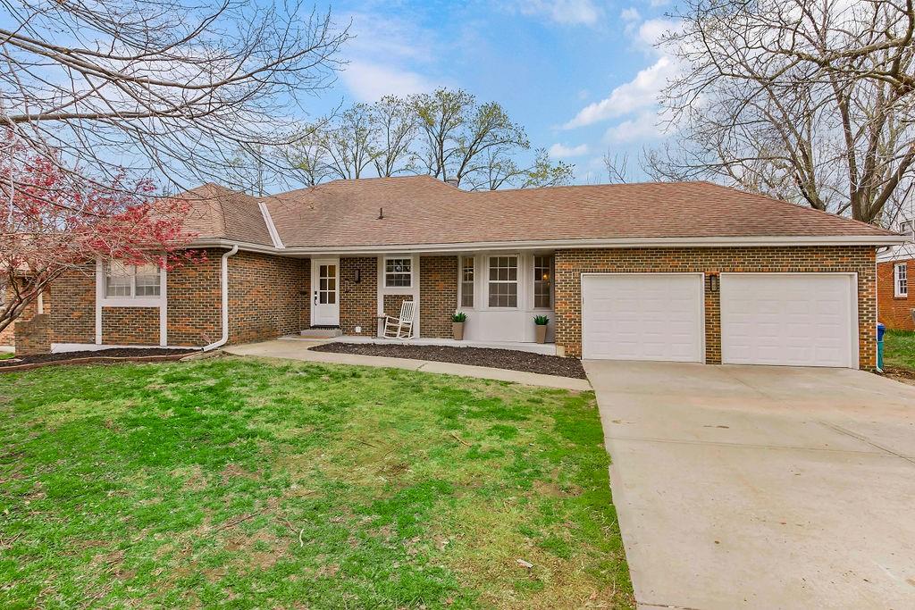 Procter Real Estate Listings Main Image