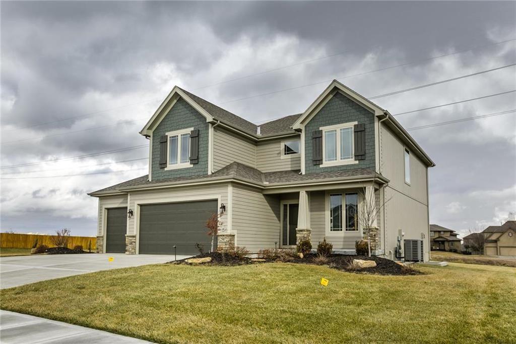15438 W 171st Place Property Photo 1