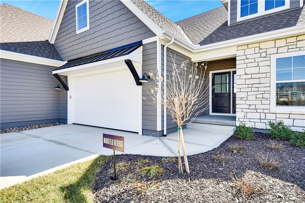 13481 W 174th Place Property Photo