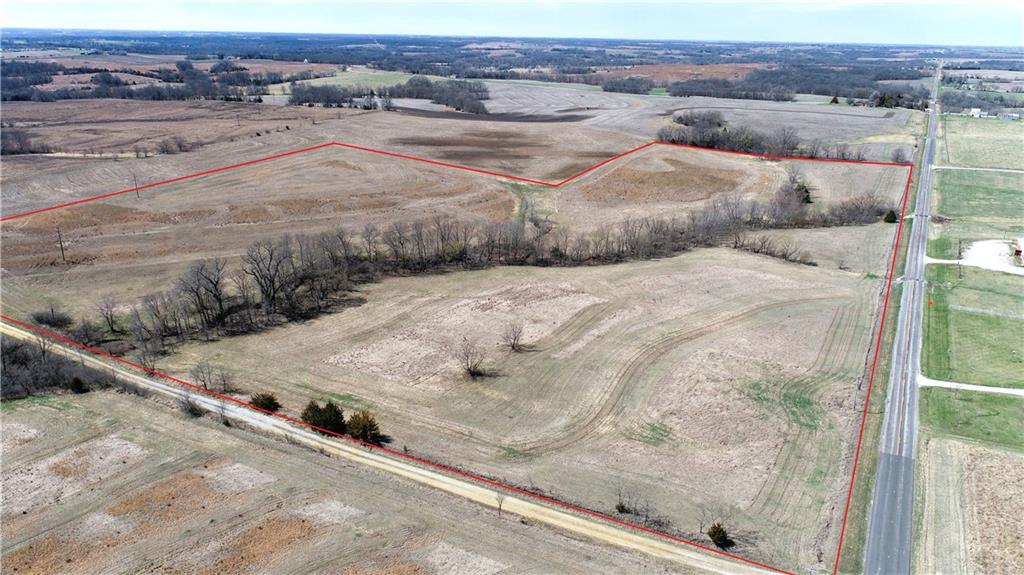 Tract 7 T Highway Property Photo