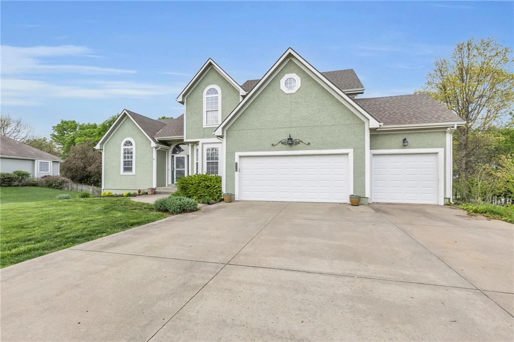 8660 Timber Trails Drive Property Photo 1