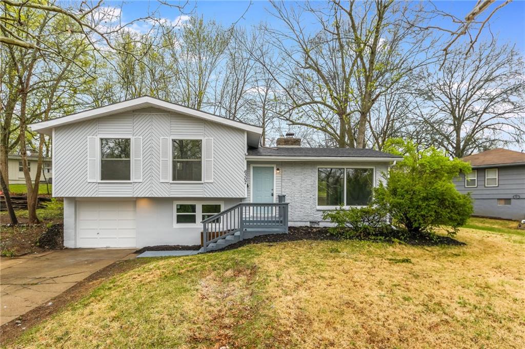 6307 E 96th Street Property Photo