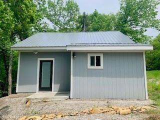 166 Se Lakeside Drive Property Photo 1