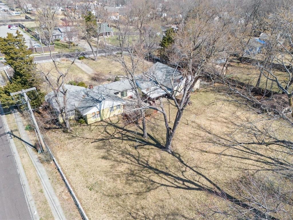 6909 W 82nd Street Property Photo 4