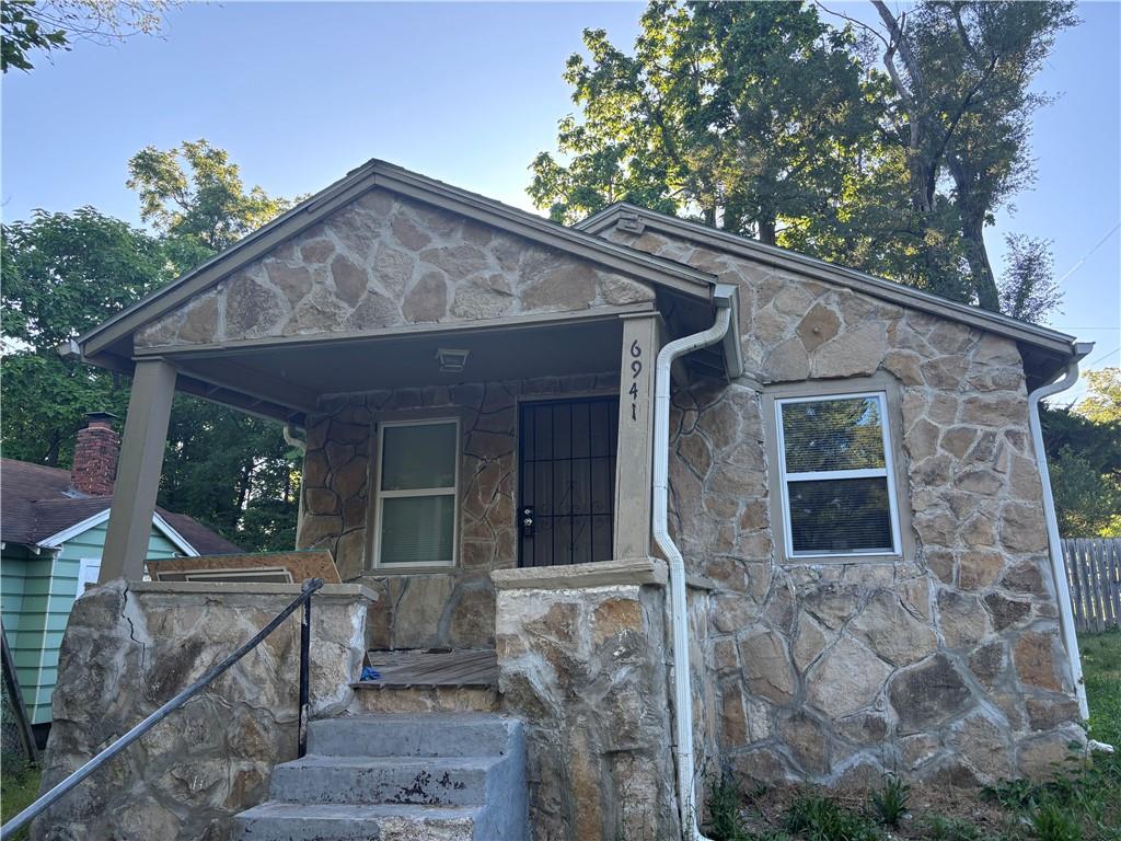 6941 Spruce Avenue Property Photo 1