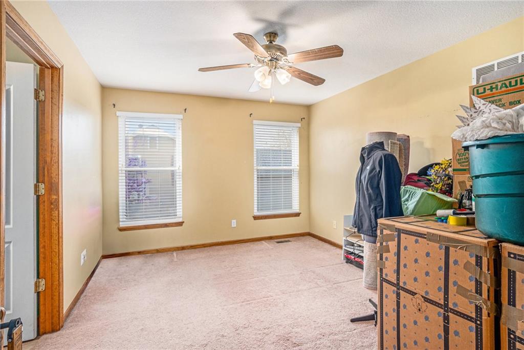 201 S Melrose Lane Property Photo 13