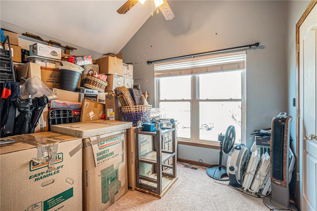 201 S Melrose Lane Property Photo 16