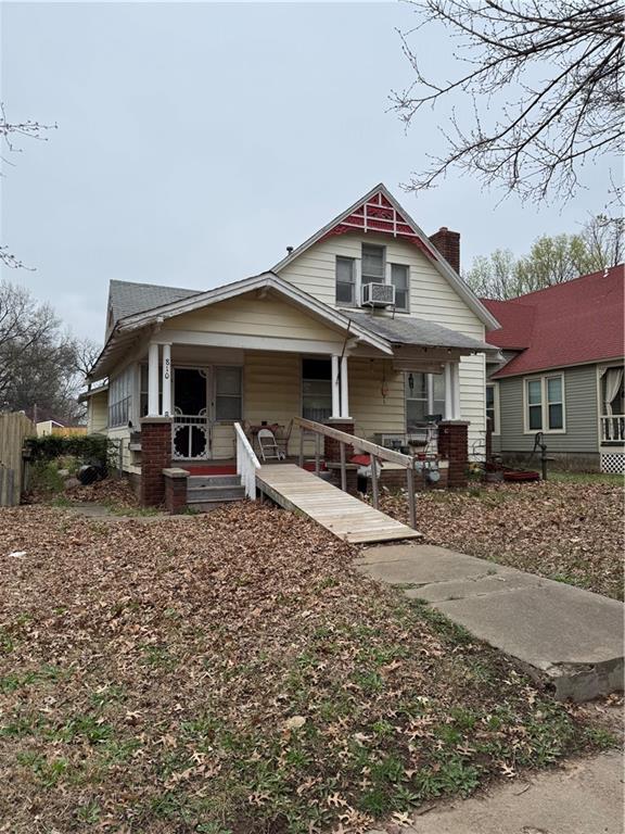 810 S Highland Avenue Property Photo