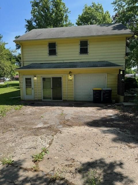 7722 E 90th Terrace Property Photo 6