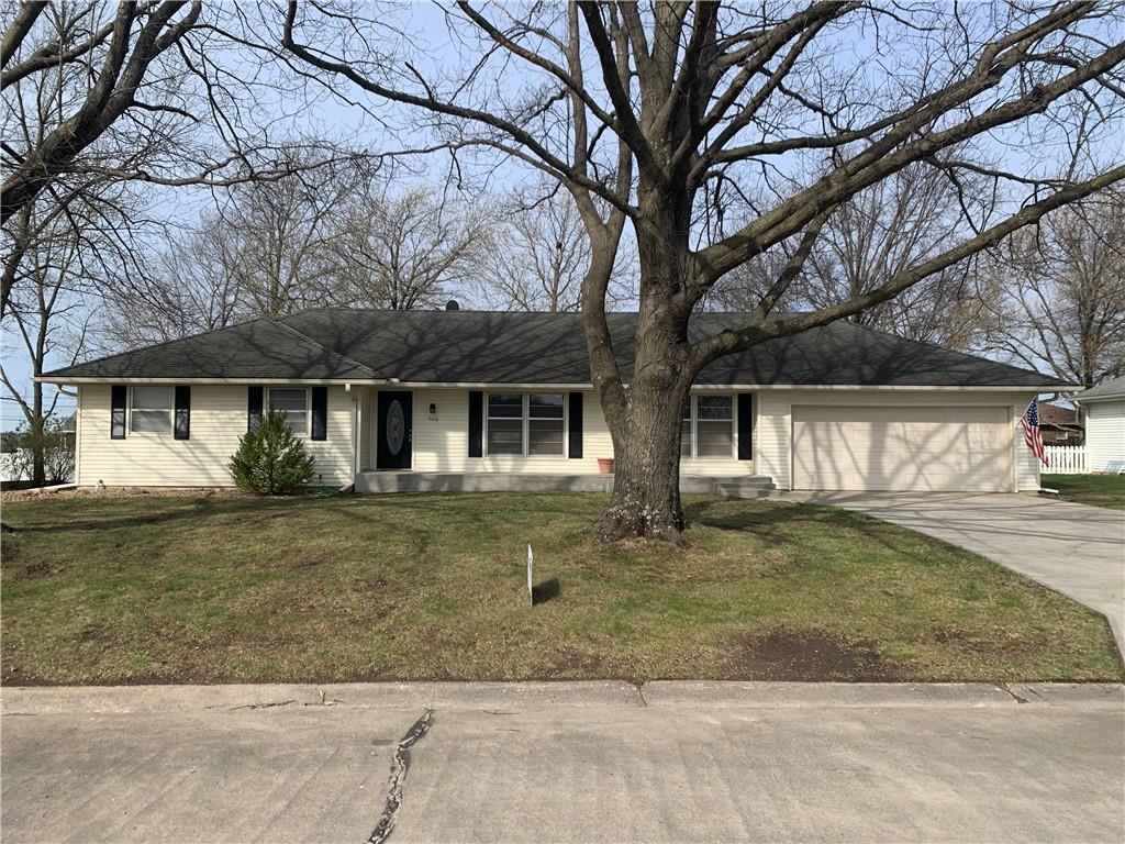 906 Summit Street Property Photo