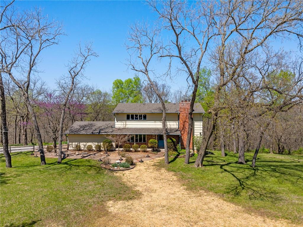 7704 Woodland Drive Property Photo 1