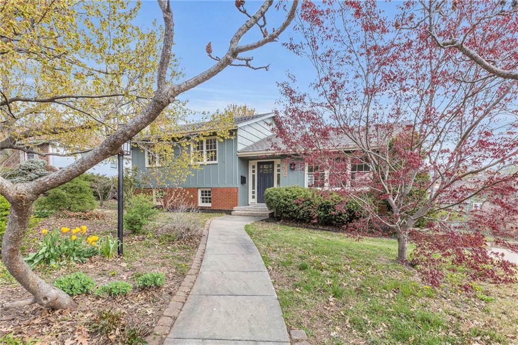 12136 E 46th Street Property Photo