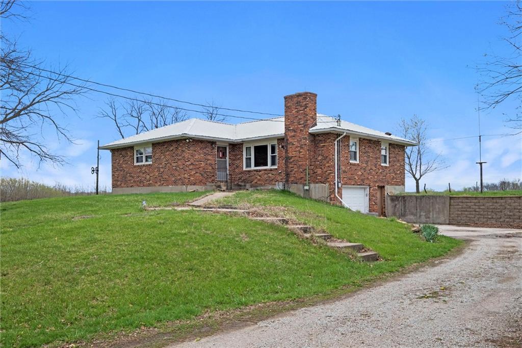 2375 N 800th Road