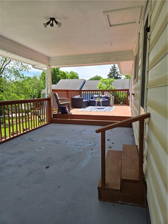 605 E Summit Street Property Photo 8