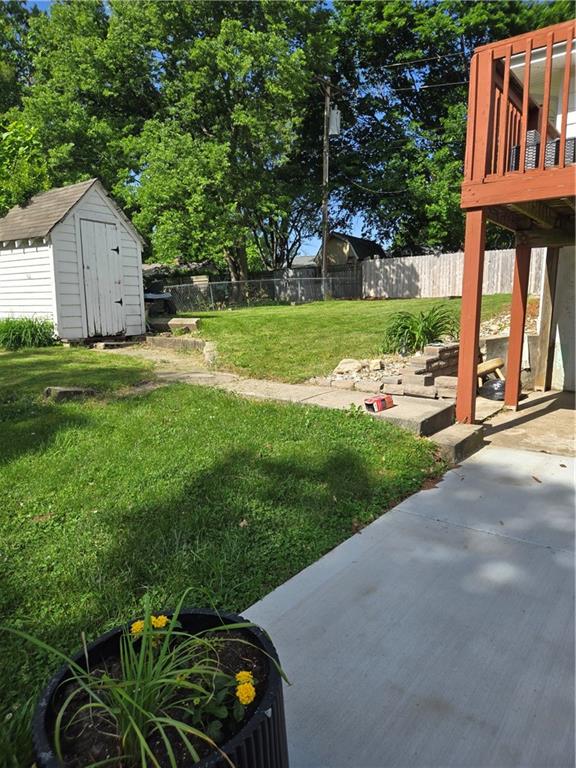 605 E Summit Street Property Photo 21