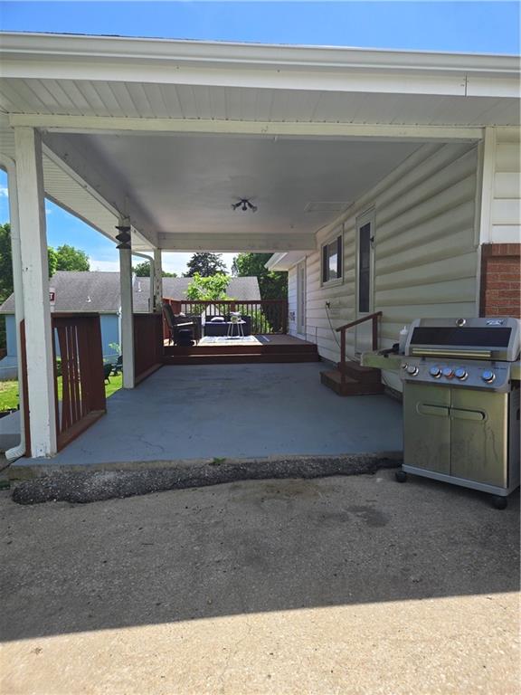 605 E Summit Street Property Photo 22